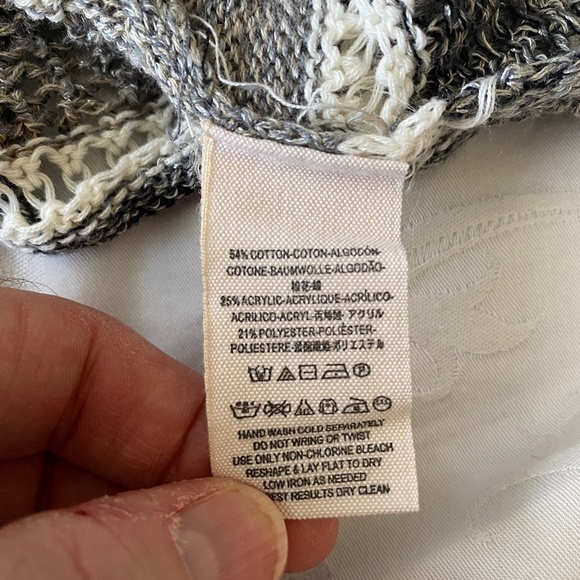 Free People Women's‎ Crochet Asymmetrical See-Through Layering Tank Top Size XS - Picture 7 of 12